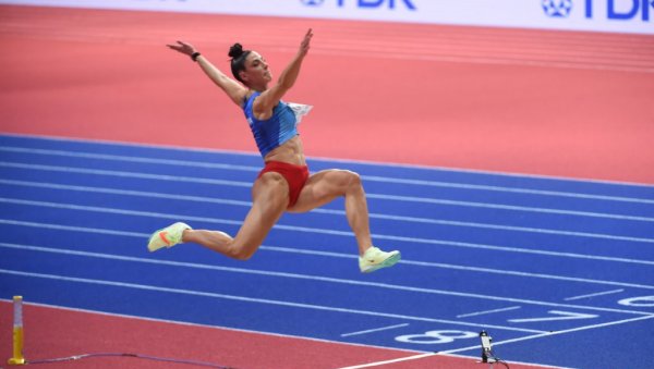 ИВАНА ВУЛЕТА СПРЕМА НЕШТО НОВО: Српска атлетичарка мења дисциплину? (ВИДЕО)