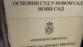 OTELI I MUČILI MLADIĆA I TRAŽILI MU 400 EVRA:  Određen pritvor za novosadskog policajca i njegovog saradnika