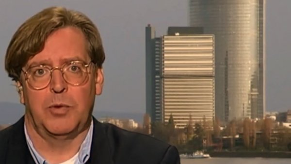 НЕМАЧКИ НОВИНАР ЈОШ 2014. РАЗОТКРИО АНТИРУСКУ ПРОПАГАНДУ: ЦИА контролише новинаре, амерички и немачки медији гурају Европу у рат