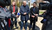 SREĐIVANJE CENTRA BAJMOKA: Gradonačelnik Bakić obišao početak radova na rekonstrukciji trga