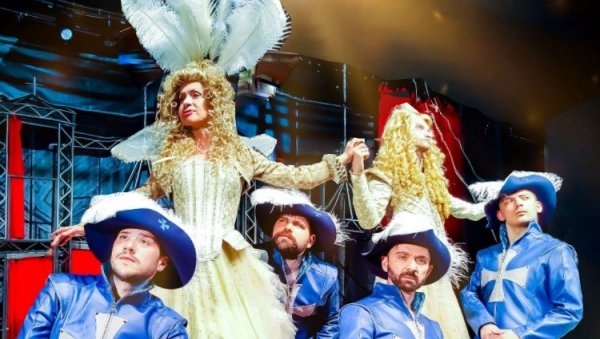 НОВОСАДСКИ АПРИЛ У БЕОГРАДУ: Позориште младих извешће представе Три мускетара и Деца Паклене поморанџе