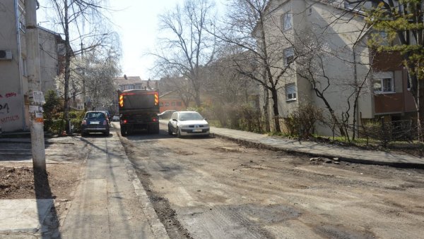 РАДОВИ НА БЕЛИМ ВОДАМА: Реконструкција Улице Синише Станковића