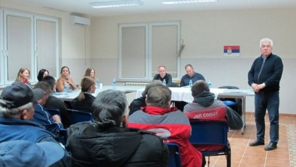 РАЗГОВОР О ПРОБЛЕМИМА: Председник ГО Сопот састао се са грађанима две месне заједнице