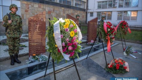 OBELEŽEN DAN SEĆANJA: Zrenjanin pamti žrtve NATO agresije (FOTO)