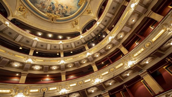 ПОВОДОМ СВЕТСКОГ ДАНА ПОЗОРИШТА: У Националном театру отварају врата публици да завири иза сцене