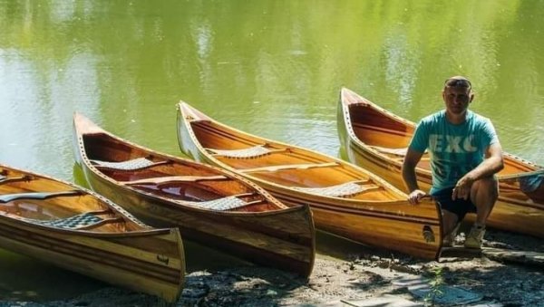 КАНАДСКИ КАНУИ НА ТАМИШУ: Велибор Митрић после фудбалске лопте пронашао нову љубав