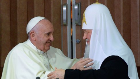 ЛОКАЦИЈА ЈОШ УВЕК МИСТЕРИЈА: Сусрет патријарха Кирила и папе Фрање одржаће се ове године