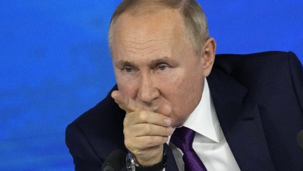 ПУТИН ПОРУЧИО: Запад би да подели руско друштво, али то тако не иде