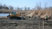 KRIVAJA GASI ŽEĐ ORANICAMA: Reka s malo vode u Srbobranu povezuje se sa sistemom DTD da bi poslužila za navodnjavanje