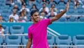 НАСТАВЉА СЕ СЕРУНДОЛОВА БАЈКА: Аргентински тенисер преко Синера до полуфинала Мајамија