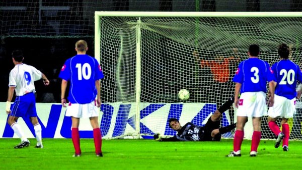 2:0 НИЈЕ НАЈОПАСНИЈИ РЕЗУЛТАТ: Митови који у фудбалу (не) постоје