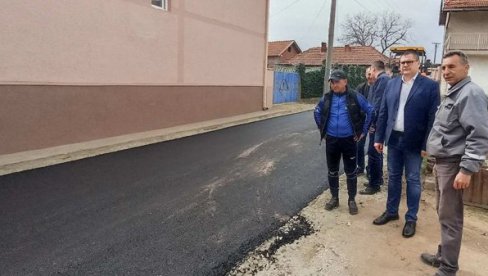ASFALT U OKOLINI LEBANA: Završena Ulica Vuka Karadžića u Bošnjacu