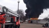 ПОЖАР ТЕЖИ ДА УГРОЗИ ЦИСТЕРНУ ДИЗЕЛ ГОРИВА: У Белгороду ватра угашена у три резервоара