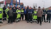 КОНТЕЈНЕРИ ПУНИ СМЕЋА: Због штрајка радника комуналне фирме у Кикинди канте са отпадом нема ко да празни