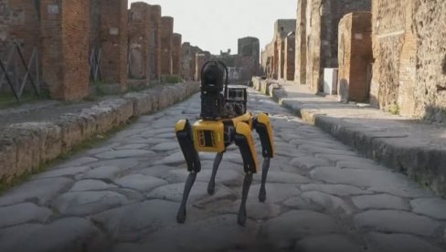 KUĆNI LJUBIMAC NA ČUVENOM ARHEOLOŠKOM NALAZIŠTU: Antičku Pompeju čuva Spot, pas-robot, uskoro stižu i dronovi (FOTO/VIDEO)
