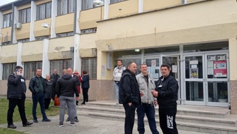 TUTIN, RAŠKA, KURŠUMLIJA I BUJANOVAC: Srbi sa Kosova i Metohije glasaju na četiri mesta u centralnoj Srbiji