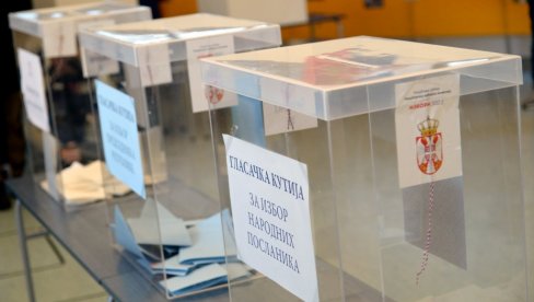 LAŽNE INFORMACIJE NA DRUŠTVENIM MREŽAMA: U Mirijevu na biračkom mestu 77 nema lažnih listića
