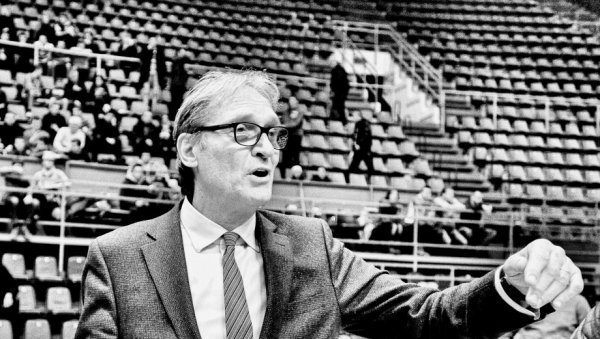 ОДЛАЗАК ЛЕГЕНДЕ: Преминуо један од најчувенијих југословенских кошаркаша свих времена, Петар Сканси