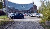 UGOVOR, PA IZGRADNJA PODZEMNE GARAŽE: Završen je tender za uređenje velikog parking-prostora ispod sportskog centra Pinki u Zemunu