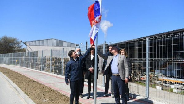 ОТВОРЕНА УЛИЦА ЧАЧАНСКОГ ХУМАНИСТЕ: Град се одужио пожртвованом лекару Слободану Благојевићу