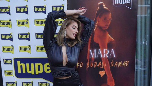 КО БУДАЛИ ШАМАР: Инфлуенсерка Мара Царица има нову песму