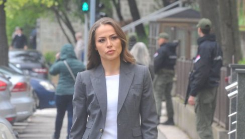 DIJANA HRKALOVIĆ STIGLA U SUD: Počinje suđenje bivšoj državnoj sekretarki MUP-a (FOTO/VIDEO)