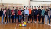 SPORTSKI REKVIZITI ZA JOŠ DVE ŠKOLE: Zdrav stil života dece je prioritet