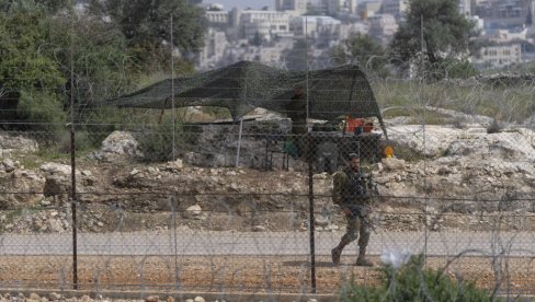 JEVREJSKI NASELJENICI IZAZVALI INCIDENTE: Napali Palestince u Hebronu, ranili izraelskog vojnika