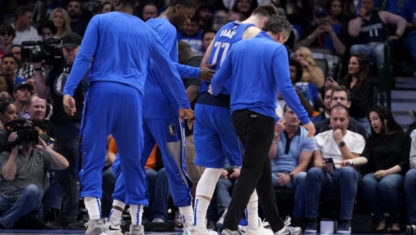 АЛАРМ У ДАЛАСУ: Лука Дончић са чизмом кренуо у болницу