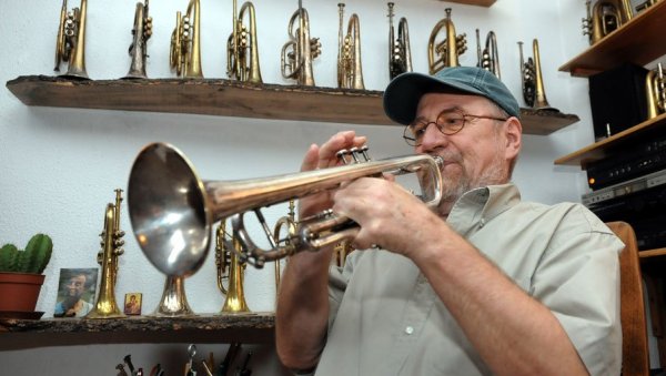 ОМАЖ ТЕДУ ЏОНСУ: Стјепко Гут са Биг Бендом РТС 16. маја у Коларцу