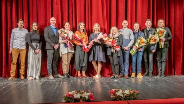 ТРИ СЕСТРЕ НАЈБОЉА ПРЕДСТАВА: Завршен Фестивал професионалних позоришта Војводине