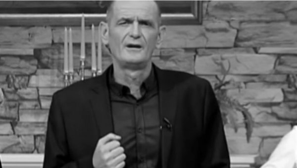 ГОДИНУ ДАНА БЕЗ ДИКЕ: У Губину одржана молитва за Лазу Пајчина (ФОТО)