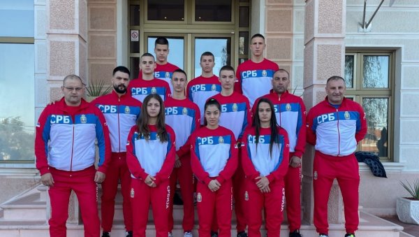 ЕП У БОКСУ: Српски омладинци у борби за трон Старог континента