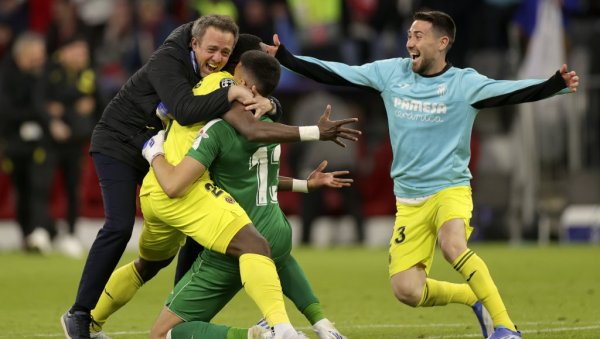 НИСМО ФИНА ЕКИПА ИЗ МАЛОГ ГРАДА! Стратег Виљареала Унаи Емери после елиминације Бајерна жели нове подвиге у елити