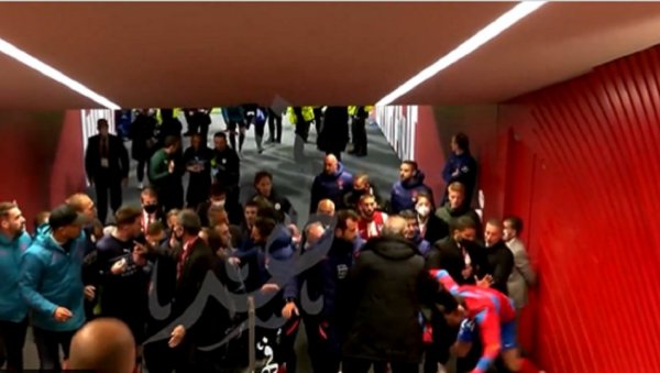 ХАОС У МАДРИДУ: Црногорац закувао, Хрвата звали на тучу (ВИДЕО)