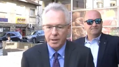 INCIDENT U SREBRENICI: Američki ambasador ponovo zaobišao srpske žrtve (VIDEO)