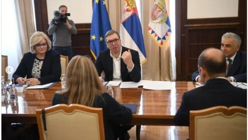 GOTOV SASTANAK SA PREDSTAVNICIMA SB: Srbiji sve pohvale - ostvarila rast BDP-a od 7,5 odsto