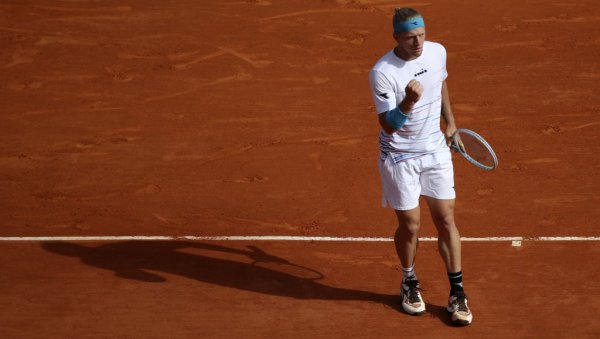 ДАВИДОВИЧ ФОКИНА НАСТАВЉА БАЈКУ: Шпанац срушио још једног фаворита за полуфинале Монте Карла