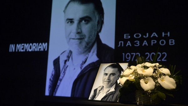 ВРЕДАН И ПОСВЕЋЕН ПОЗОРИШТУ: Комеморација Бојану Лазарову у Душку Радовићу