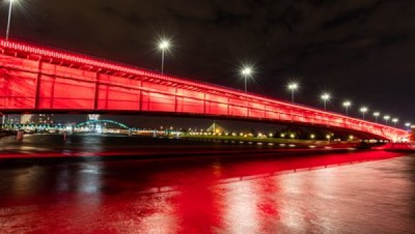 ПОВОДОМ СВЕТСКОГ ДАНА ХЕМОФИЛИЈЕ: Симболи града Београда у црвеној боји