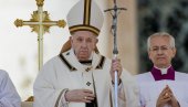 KRITIKUJTE DANAŠNJE LAŽNE MITOVE: Papa Franja pozvao umetnike u Sikstinsku kapelu i nazvao ih vizionarima