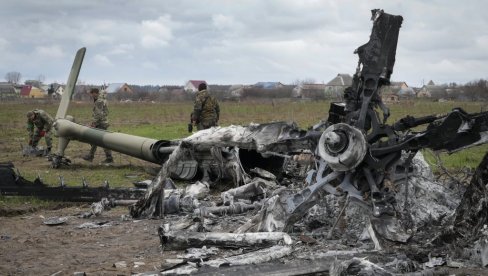 (УЖИВО) РАТ У УКРАЈИНИ: Руска противваздушна одбрана оборила украјински Су-24 у подручју Змијског острва (ВИДЕО)