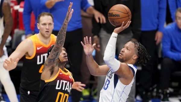 ДАЛАС МОЖЕ И БЕЗ ДОНЧИЋА: Брансон заменио Словенца и срушио Јуту (ВИДЕО)