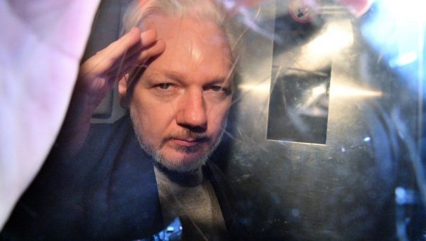 ДОНЕТА ОДЛУКА О АСАНЖУ: Оснивач Викиликса има право да уложи жалбу на изручење Америци