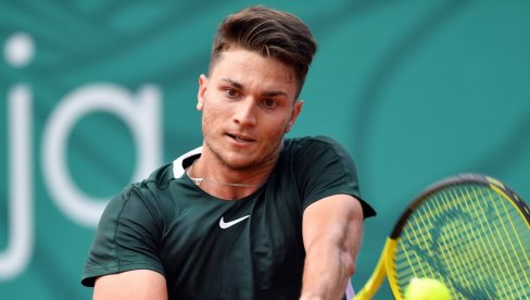 КРАЈ ЗА КЕЦМАНОВИЋА: Српски тенисер није искористио брејк шансу против домаћина