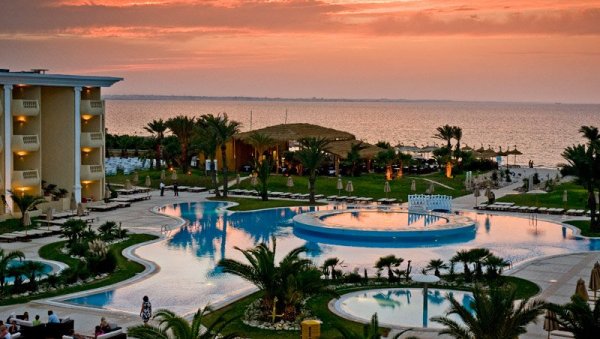 СПОЈ МЕДИТЕРАНА И САХАРЕ: Магични Тунис вас чека са својим прелепим, широким, пешчаним плажама
