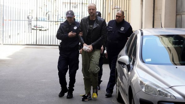 НЕМА ПУБЛИКЕ ЗА КРЕАТОРА: У Првом основном суду настављен претрес против Дарка Костића