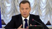 KATEGORIČNO DO IDIOTIZMA Medvedev: Uslovi Zelenskog za primirje su neizvodljivi