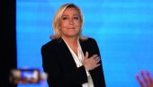 NAJBOLJI REZULTAT KOJI JE DESNICA IKADA OSTVARILA: Le Pen obećala da nikada neće napustiti Francuze, pa zapevala Marseljezu (VIDEO)