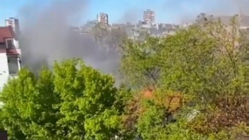 GORELA PORODIČNA KUĆA: Lokalizovan požar na Vračaru, nema povređenih